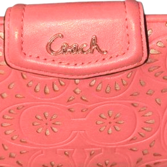 Coach Salmon Pink w Gold Lettering Embossed Leather Wallet Euc - Picture 2 of 10